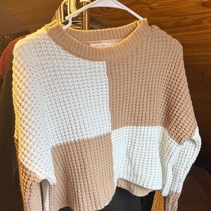Jessica Simpson Cream & Tan Colorblock Cropped Crew Sweater
